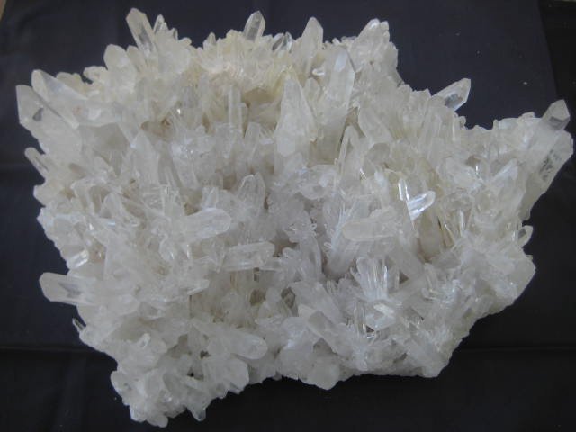 White clear quartz crystal cluster specimen with transparent pointed terminations