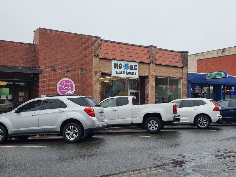 Moore Than Rocks Metaphysical Store storefront in Kent Washington