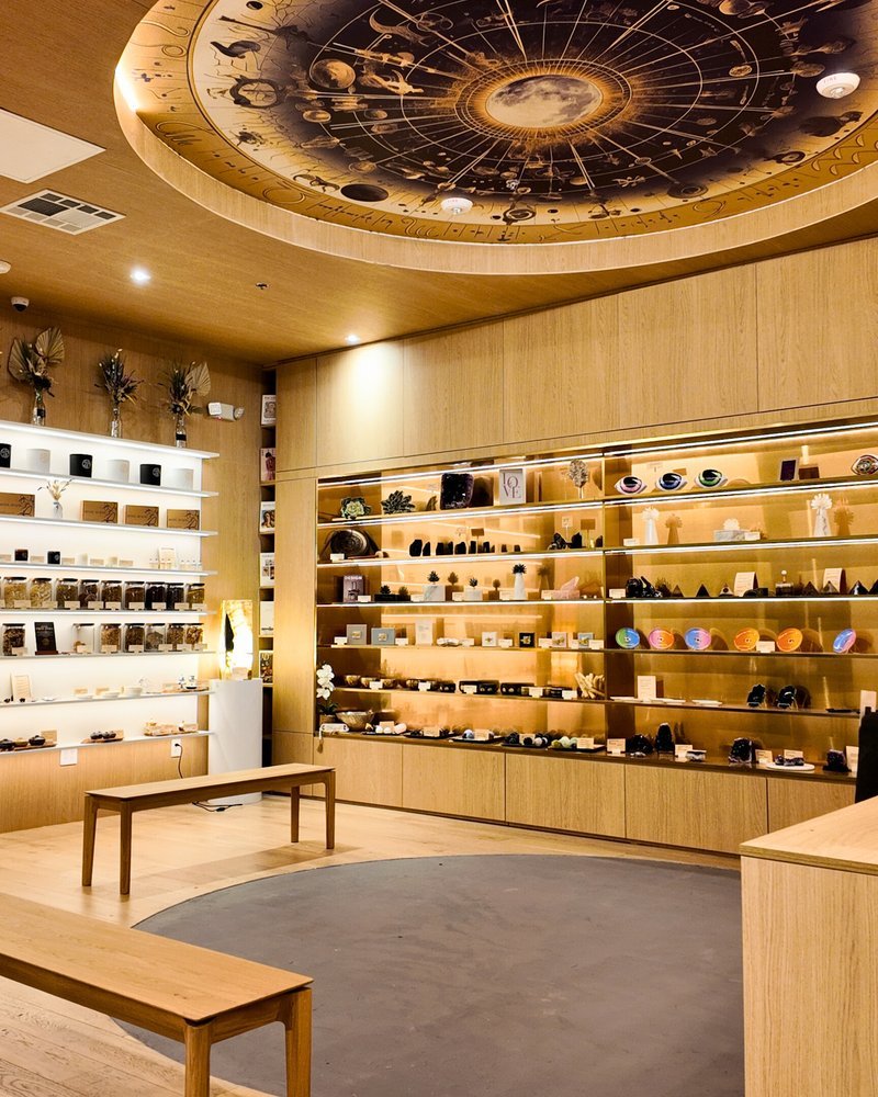 Mystic Healing Metaphysical Store storefront in Miami Florida