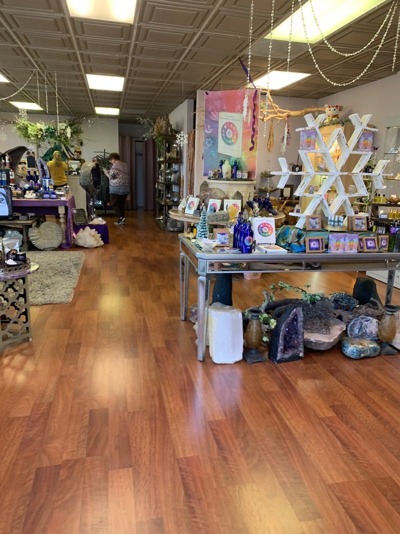 Crystal and mineral display with organized specimens and inventory