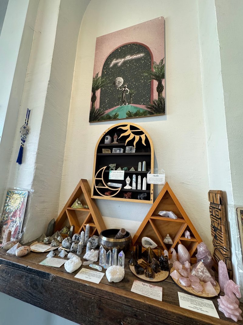 Crystal and mineral display with organized specimens and inventory